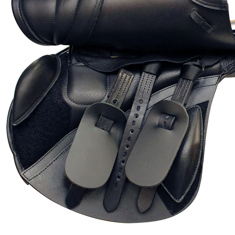 Kent & Masters S Series Jumping Saddle