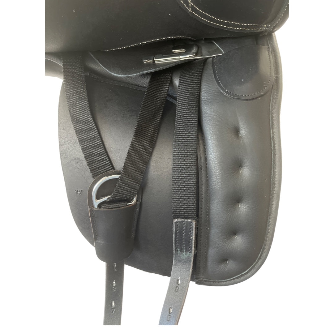 Cavalier Dressage Saddle