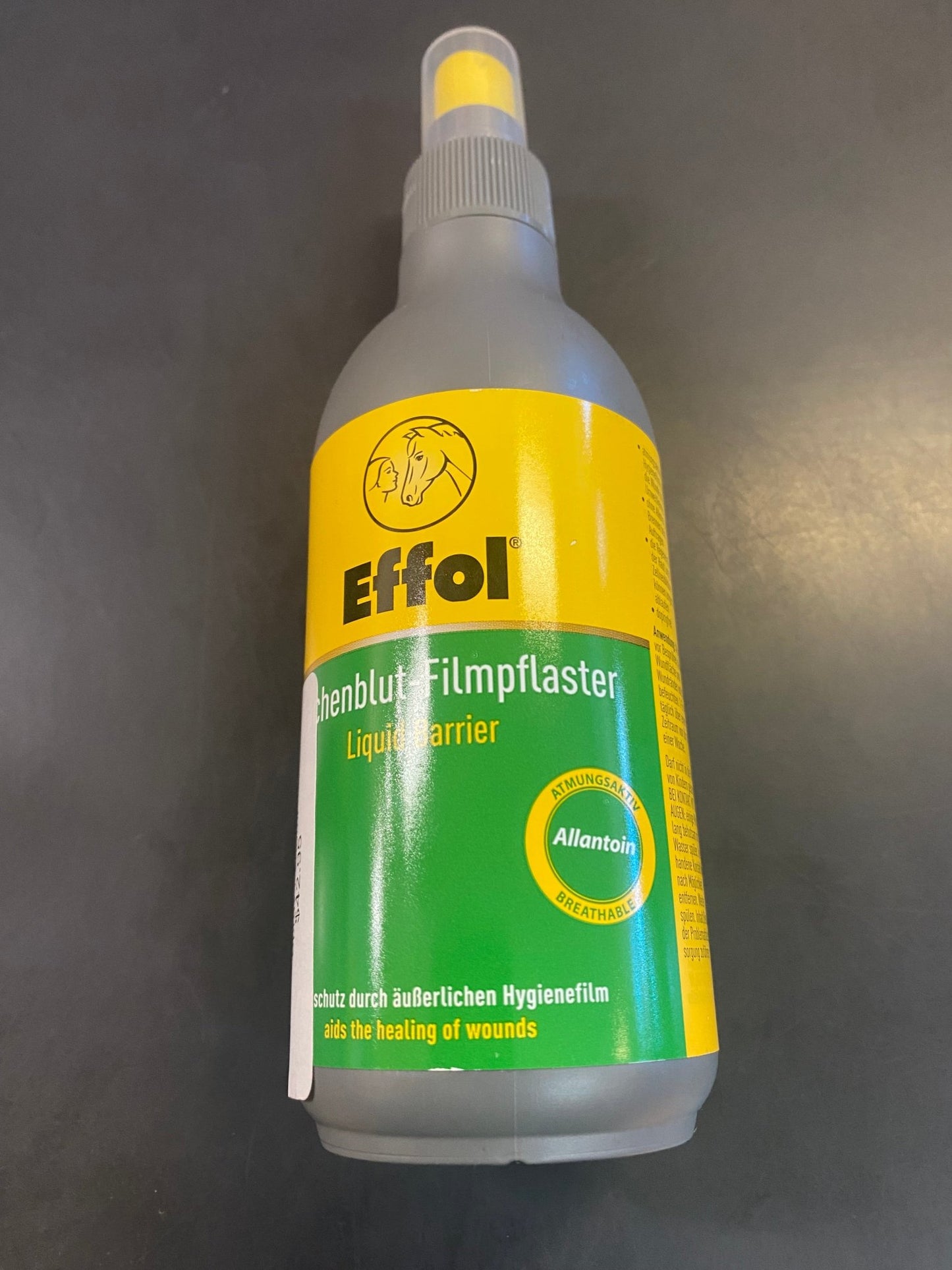 Effol Dragon's Blood Film Plaster Spray - Aitken's Saddlery