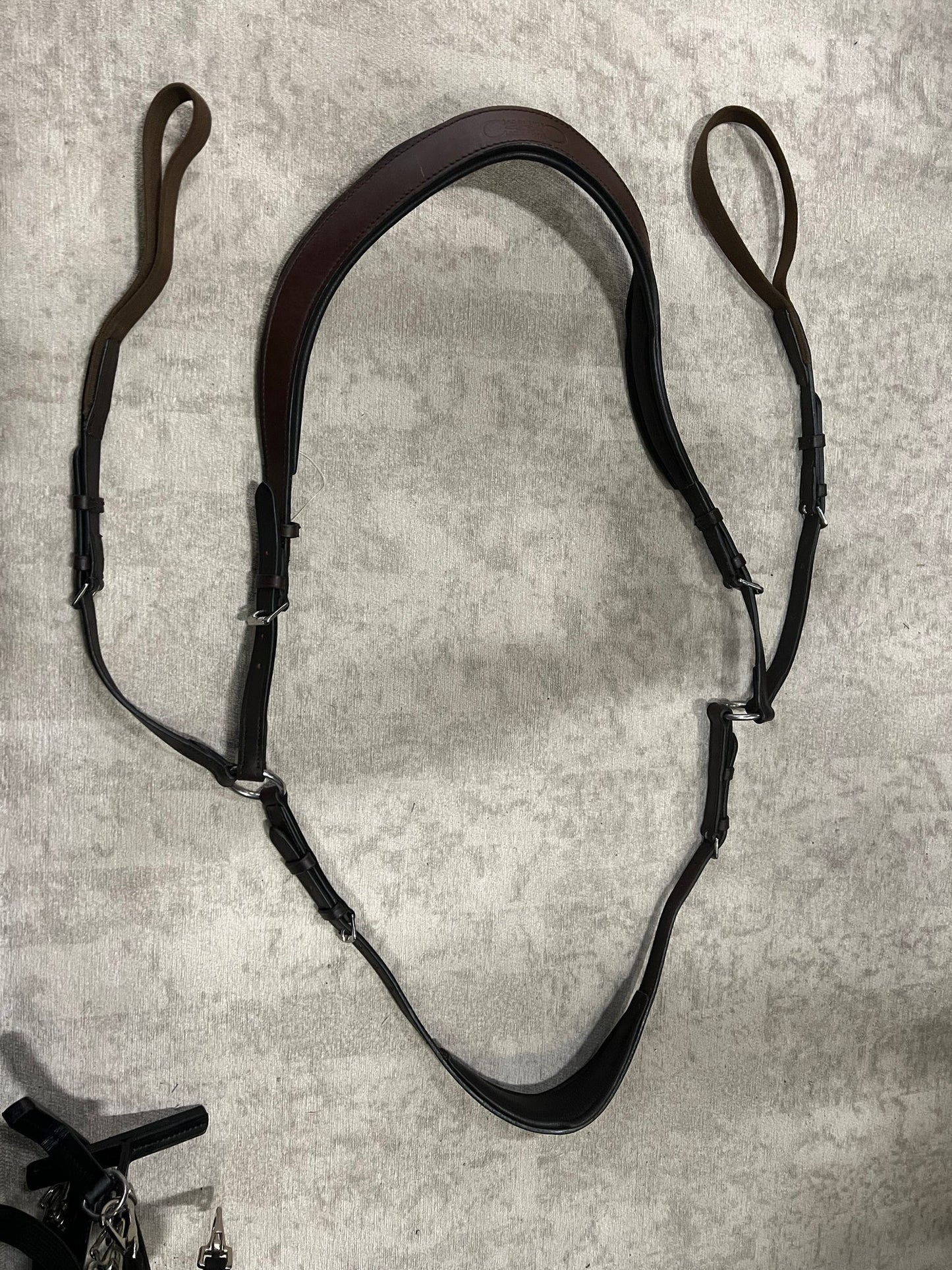 Free Motion Breastplate - Aitken's Saddlery
