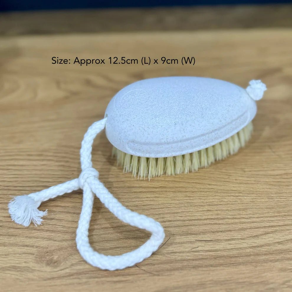 Hairy Pony Wash Bay Brush - Aitken's Saddlery