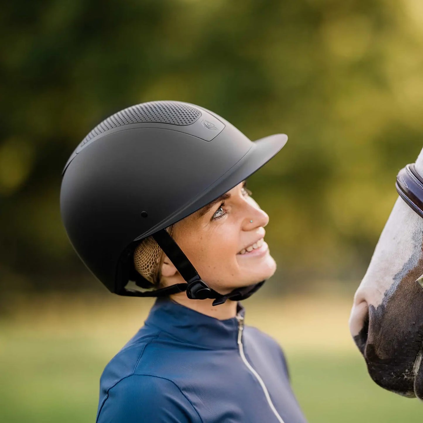 Equinavia Crown Mips Helmet Black with Black