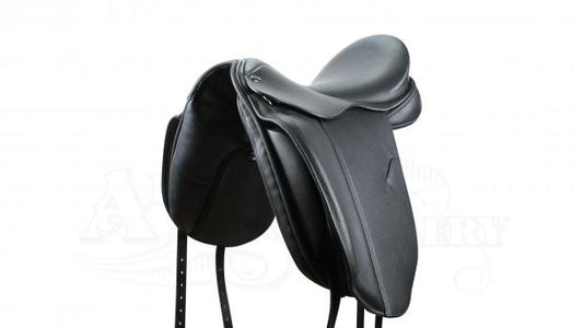 Teenage dressage saddle 