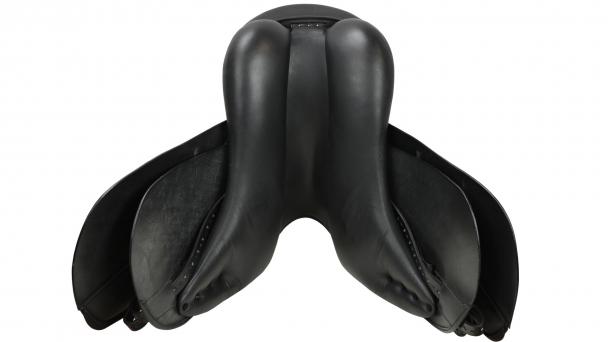 Defiance avant saddle