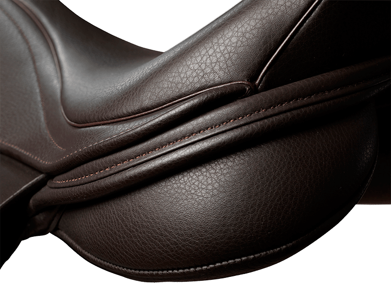 Kent & Masters S Series Jumping Saddle - Aitken's Saddlery